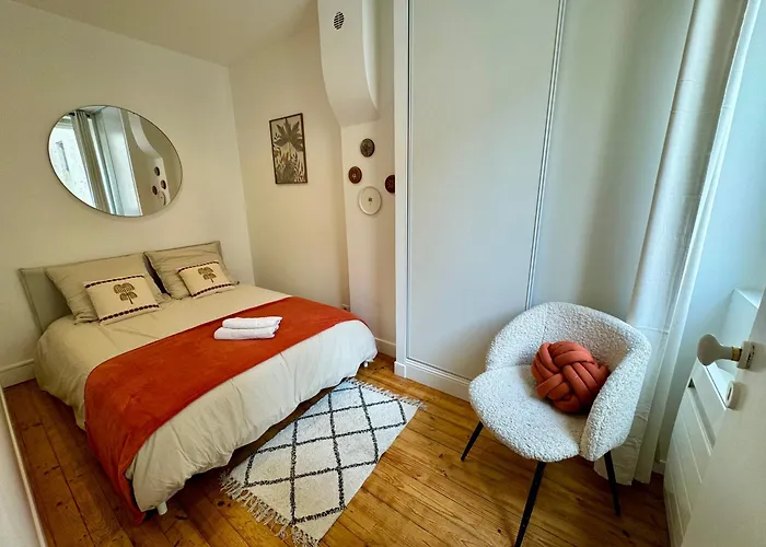 Tango - Check In H24 - Wifi * Lione